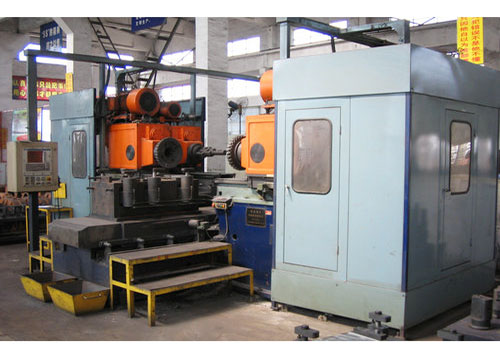 減速箱體五軸數(shù)控鏜銑床